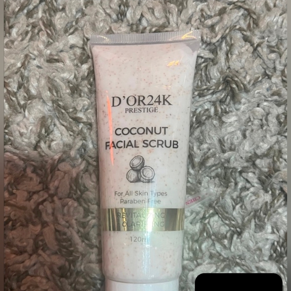 D'Or Skincare Coconut Facial Scrub - White and Pink
